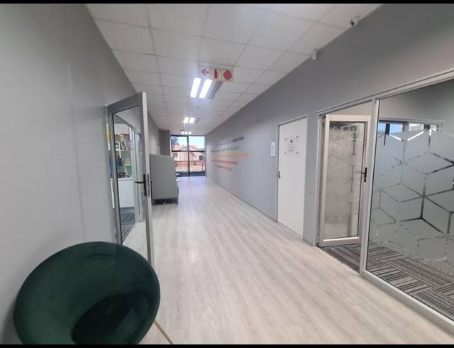 BUSINESS PROPERTY TO RENT IN MENLYN